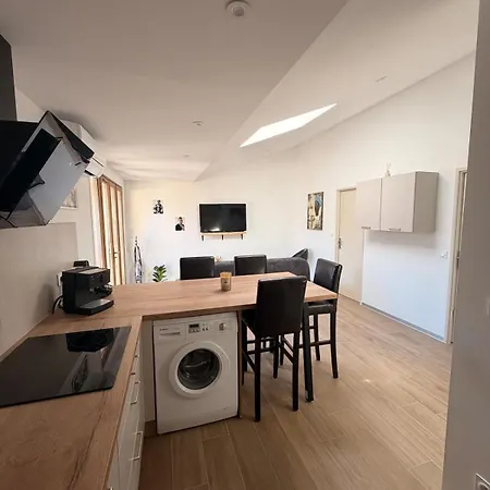 Апартаменты Three-room 10 Minutes From The Beaches, Linen And Cleaning Included *